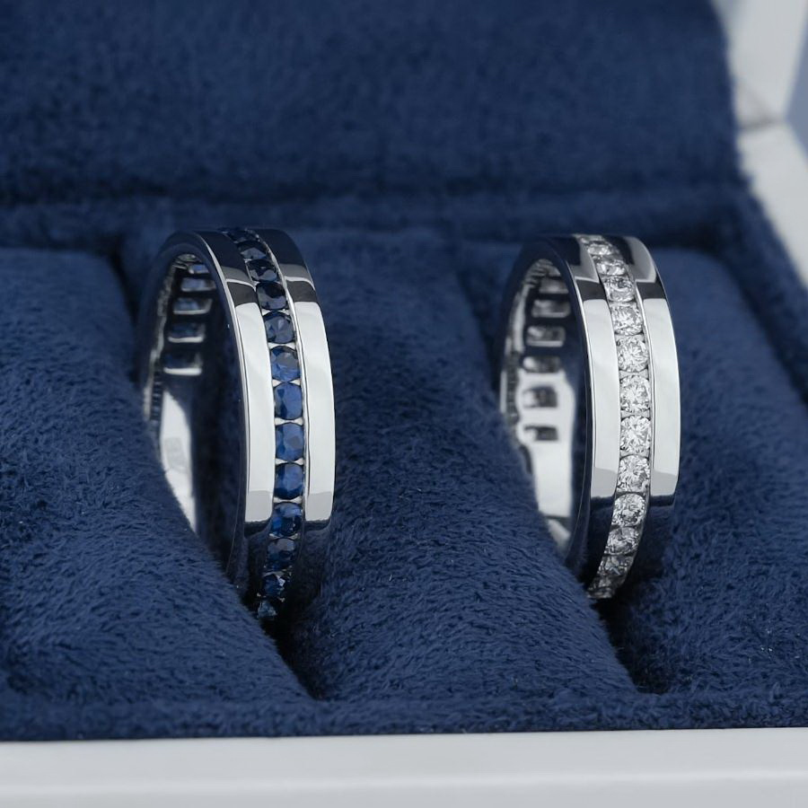Обручальное кольцо из платины с дорожкой бриллиантов весом пол карата ПК-021-03 Platinum Lab видео 1