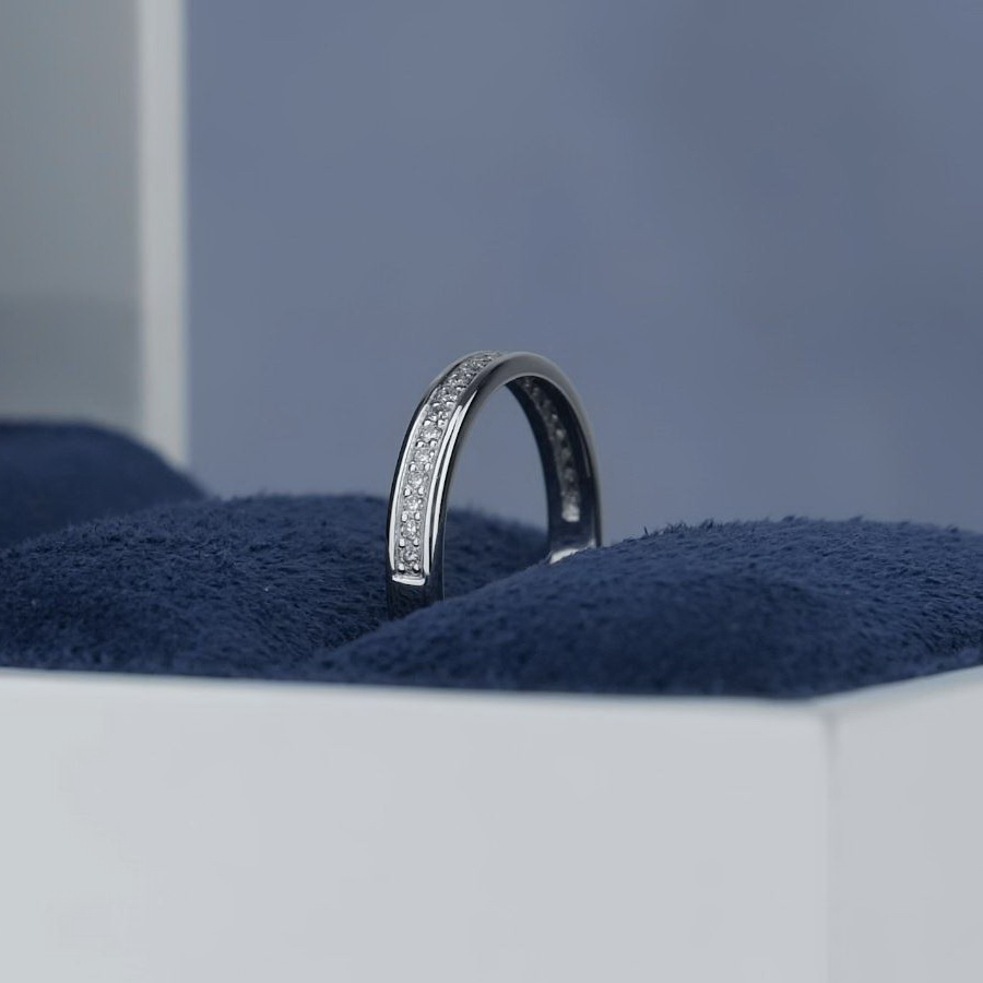 Обручальное кольцо из платины с дорожкой бриллиантов ПК-031-02 Platinum Lab видео 1