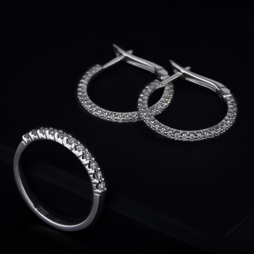 Обручальное кольцо из платины с дорожкой бриллиантов ПК-044-02 Platinum Lab видео 1