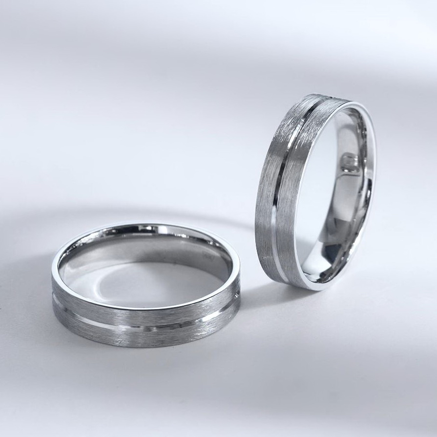Обручальное кольцо из платины матовое ПК-110-00-ТМ2 Platinum Lab видео