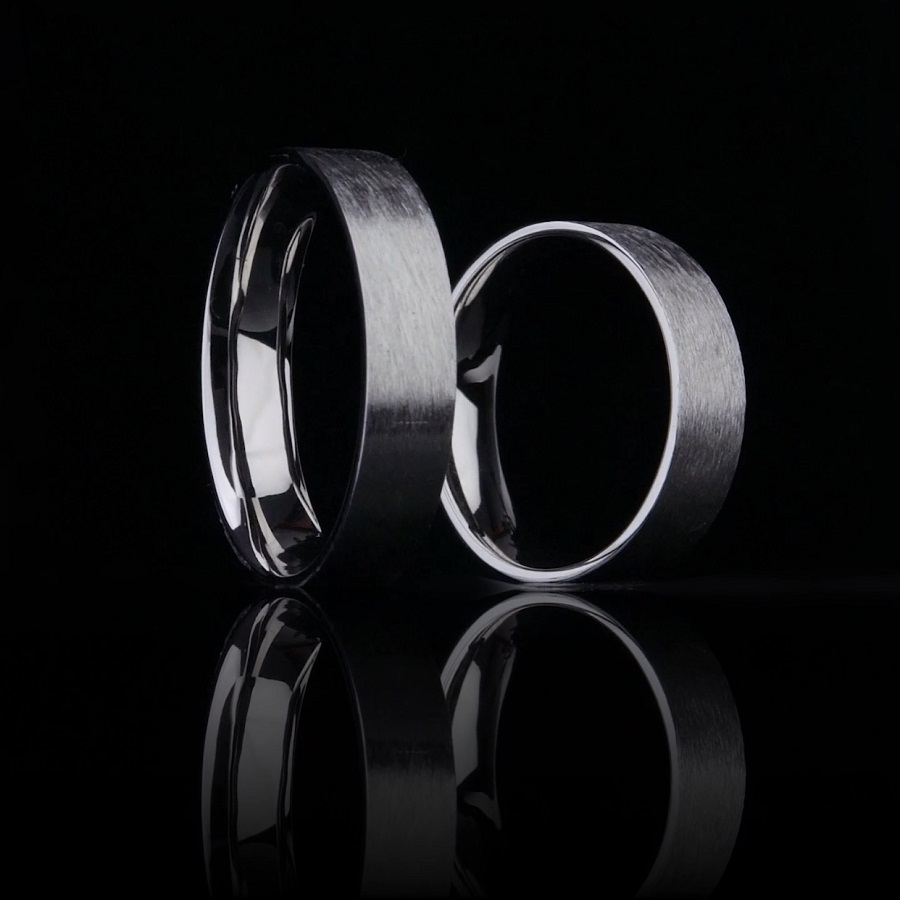 Обручальное кольцо из платины матовое ПК-110-00-М2 Platinum Lab видео 1
